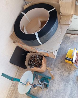 Attrezzo per materiale edile