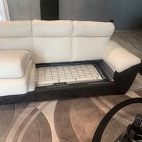 Divano  curvo con relax e letto matrimoniale