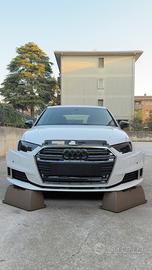 Paraurti anteriore bianco Audi A3 Sportback 8V