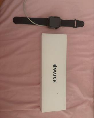 apple whatch SE (seconda generazione)