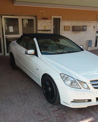 Mercedes E 220 Cabrio (prezzo ribassato)