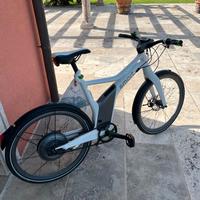 Smart e-bike – Bici elettrica urbana