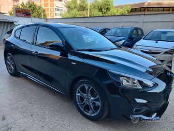 Ford Focus 1.5 Diesel 120 CV 5p. ST-Line