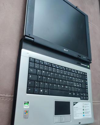 Pc portatile Acer  15 pollici ( leggi bene)