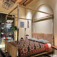 Letto a baldacchino