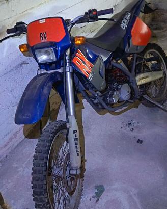 Aprilia rx 125 plastiche e pezzi vari. No motore