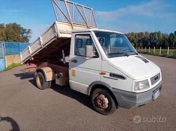Iveco Daily 35.10 T.DIESEL Ribaltabile Trilaterale