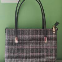Borsa semi-rigida con maniglie e tracolla