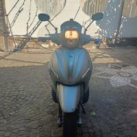 Piaggio Beverly 350