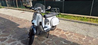 Piaggio Vespa PX150