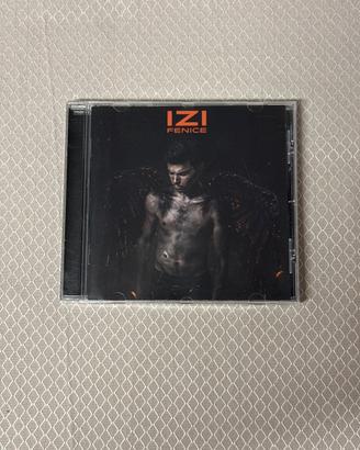 Izi - Fenice. Sony Music