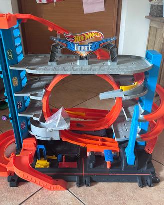Pista hot wheels squalo