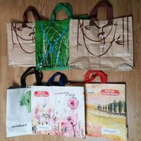 Borse shopper in tessuto e in plastica