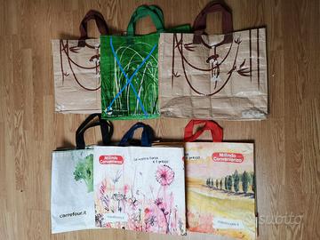 Borse shopper in tessuto e in plastica