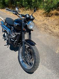 Triumph 900 scrambler