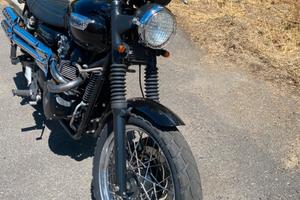 Triumph 900 scrambler