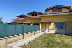Villetta a schiera di 160 m² con 5 locali a Mentan