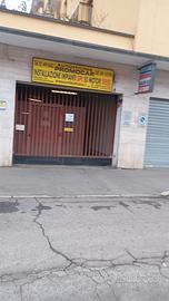 Posto moto in box coperto