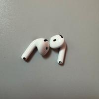 AirPods 4