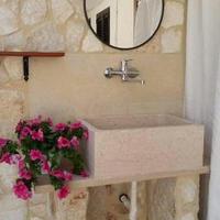 Pietra locale scorza lavorata