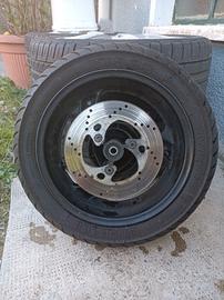 Ruota Pirelli Phantom f12 120/70-12