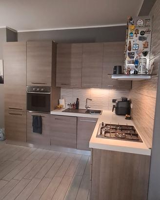 Cucina completa angolare 226x125cm