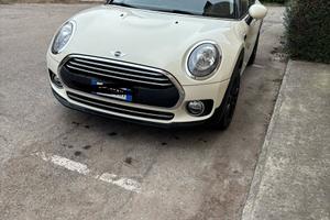 Mini clubman perfetta e tagliandata(permuto)