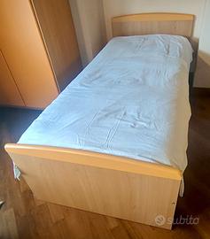 Lettino con materasso