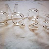 Numeri e lettere in plexiglas