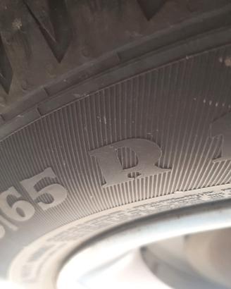 Gomme invernali +gomme estive Opel corsa