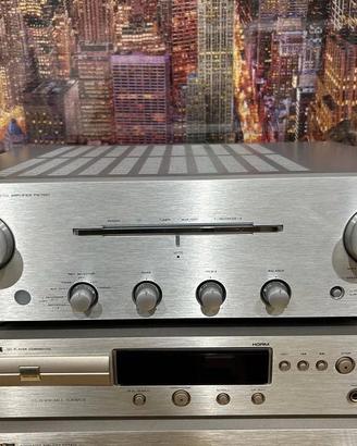 Amplificador Marantz PM 7001 Ki Signature com coma