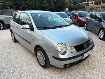 Volkswagen Polo 1.2 B - 2002