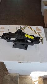 CRIC PER AUTO E KIT PRIMO SOCCORSO,NUOVI.
