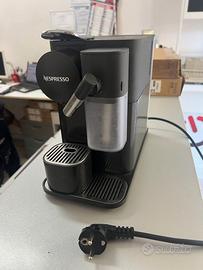Macchina caffè e cappuccino DeLonghi EN510 nera