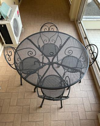 SET DA ESTERNO Tavolo Rotondo+4Sedie ferro battuto