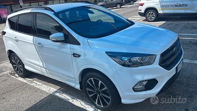 Ford kuga st line