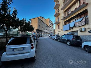 BOX A TORRE DEL GRECO