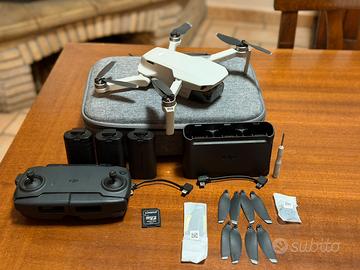 DJI Mavic Mini - Fly More Combo
