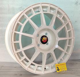Cerchi In Lega Da 17 Made In Italy Per Abarth Fiat