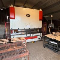 PRESSA PIEGATRICE CNC SOMO - 3000x130 t