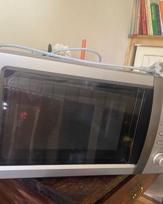 Forno a microonde Sharp