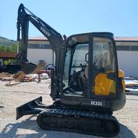 Miniescavatore volvo ec 35 c