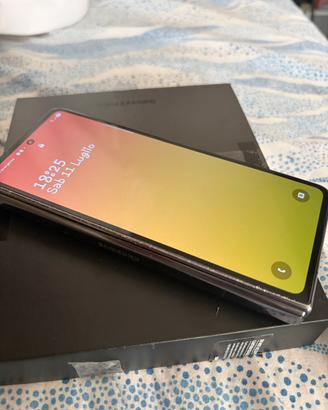Samsung Galaxy Z Fold 4