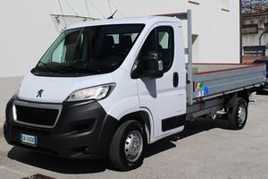 PEUGEOT Boxer 335 2.2 BlueHDi 140 S&S PL Cassona