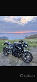 Triumph 765 rs