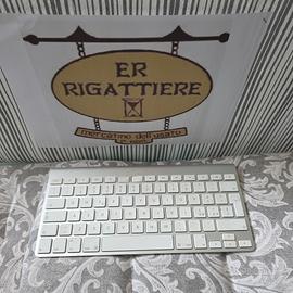 ER-STOCK-84 APPLE TASTIERA A1344 BATTERIE 