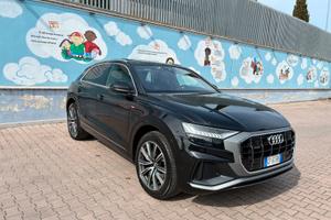 Audi Q8 50 TDI S line Quattro Full Optional