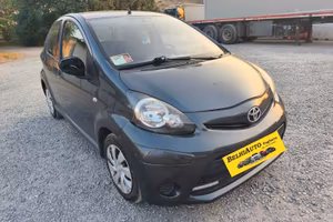 Toyota Aygo 2013---1.0 Benzina Neopatentati