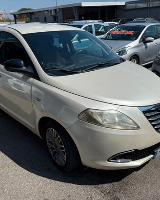 Lancia Ypsilon 1.2 69 CV 5 porte GPL Ecochic Gold