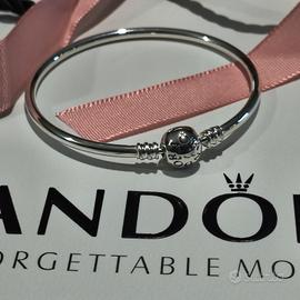 Bracciale rigido Pandora in argento 925
